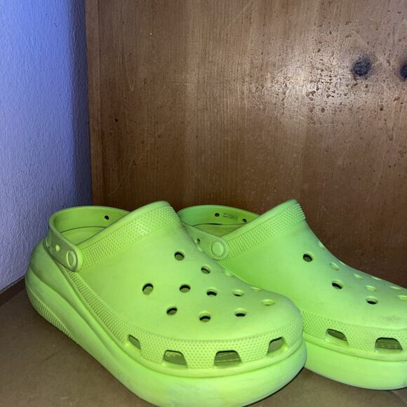 Crocs Classic Crush Men's 10 Women's 12 Lime Green 207521 Clogs Platform Shoes - Picture 1 of 11